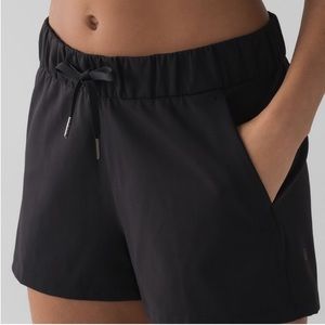 Women’s On The Fly shorts